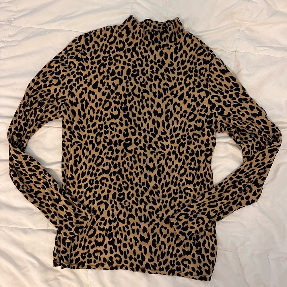 Cheetah Turtleneck